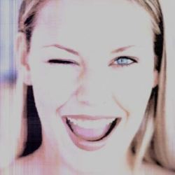 Cukup Mengedipkan Mata, iPod Dapat Dioperasikan